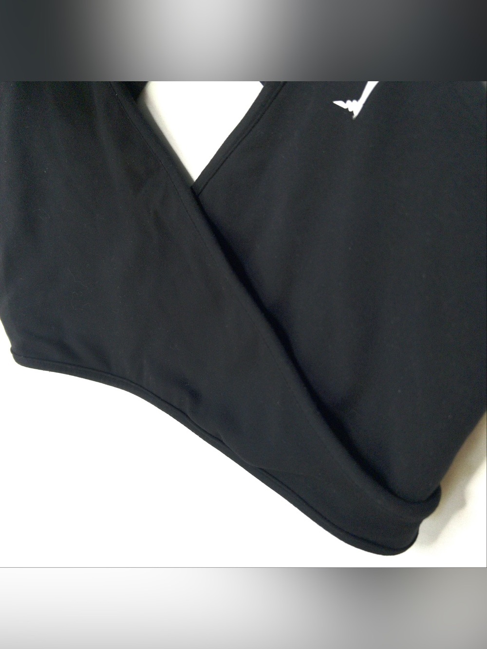 Gymshark Elite Wrap Sports Bra Mesh Racerback Logo Athletic Black Womens M - Picture 6 of 16